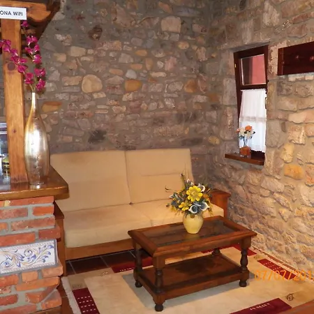 L'alloru (adults Only) *